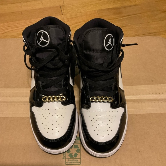 Jordan ones - Picture 1 of 7